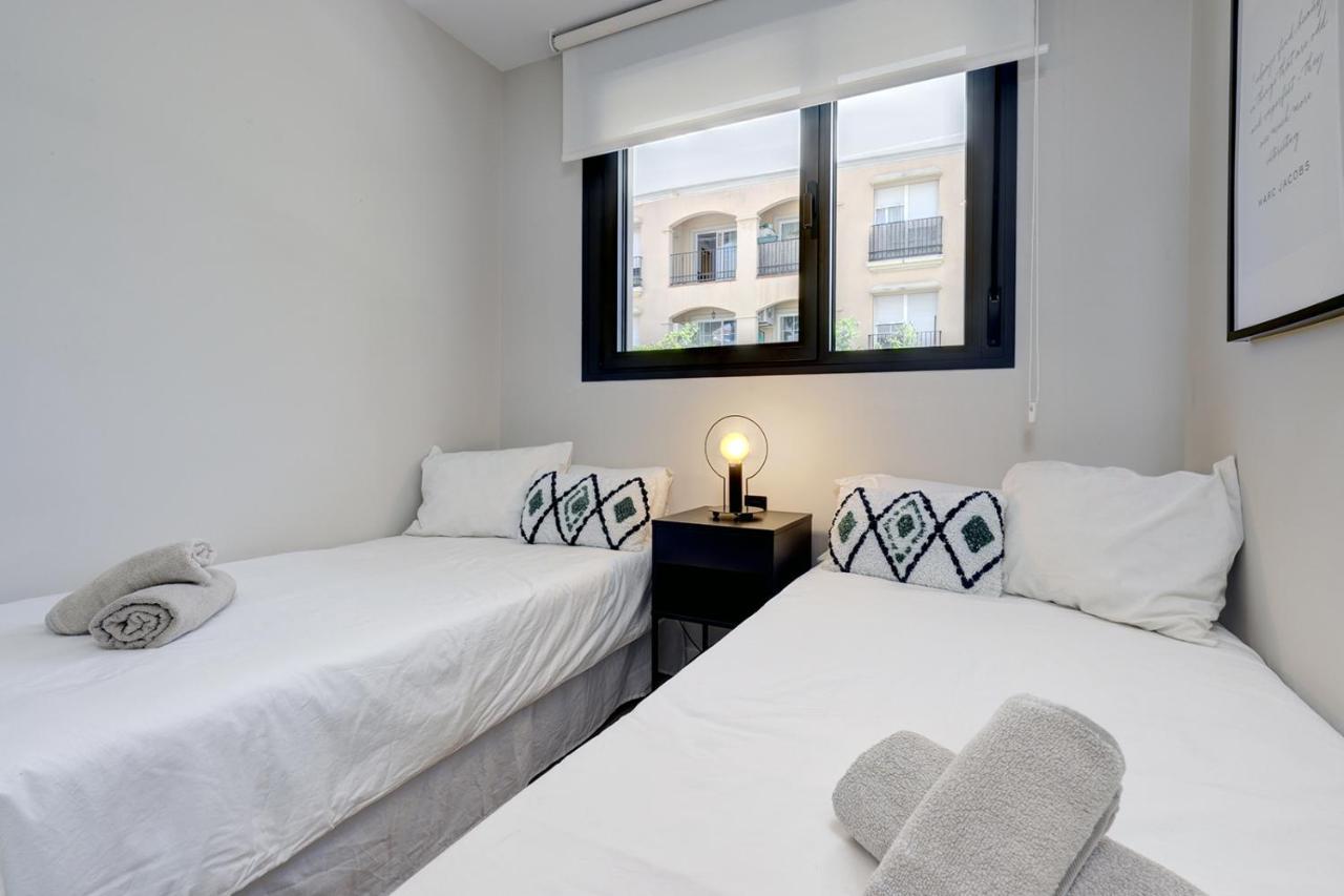 Stylish 2 Bedroom Apartment In Estepona Old Town Exterior foto